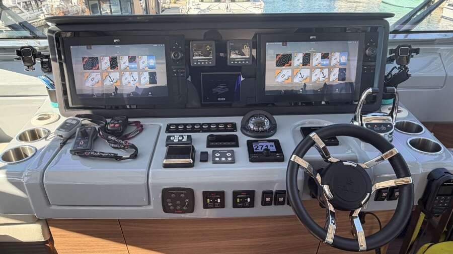 54ft Aquila Yacht For Sale