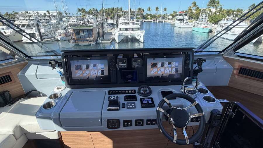 54ft Aquila Yacht For Sale