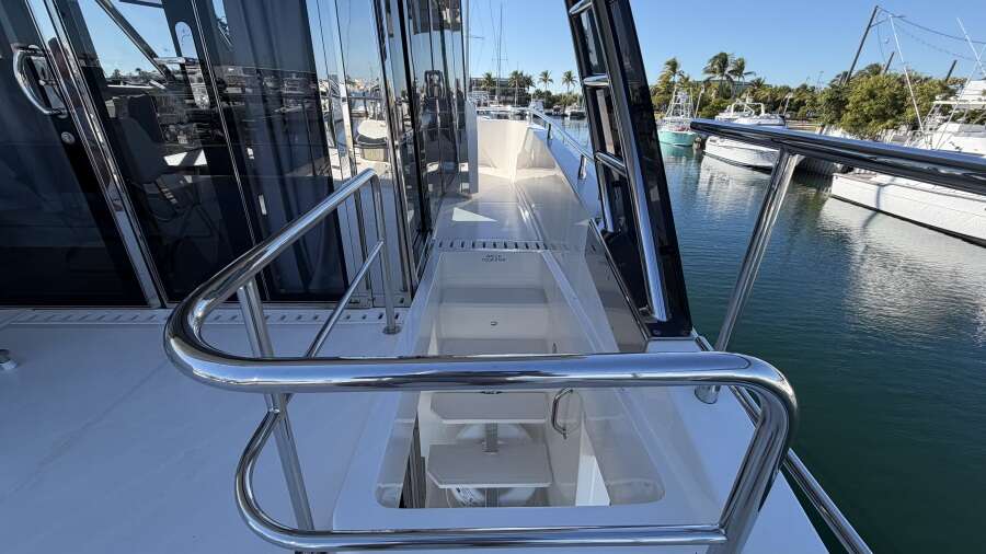 54ft Aquila Yacht For Sale