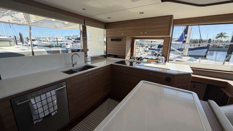 54ft Aquila Yacht For Sale