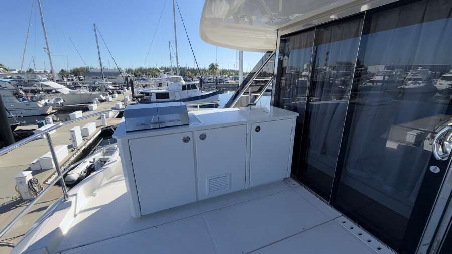 54ft Aquila Yacht For Sale