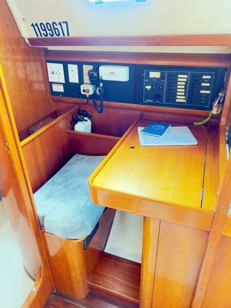 Wildflower 37ft Beneteau Yacht For Sale