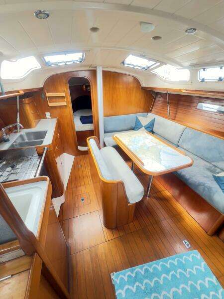 Wildflower 37ft Beneteau Yacht For Sale