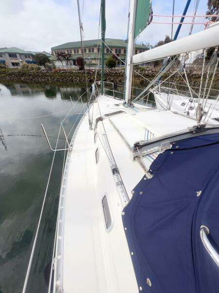 Wildflower 37ft Beneteau Yacht For Sale