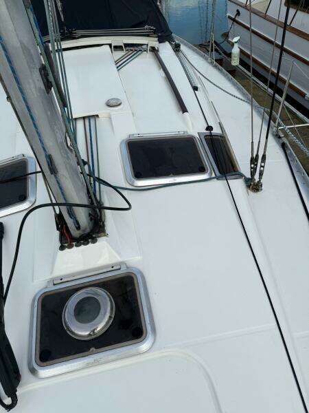Wildflower 37ft Beneteau Yacht For Sale