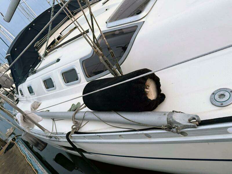 Wildflower 37ft Beneteau Yacht For Sale