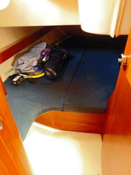 Wildflower 37ft Beneteau Yacht For Sale