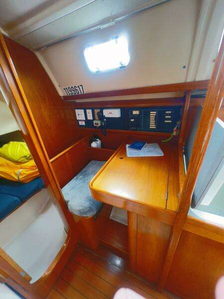 Wildflower 37ft Beneteau Yacht For Sale