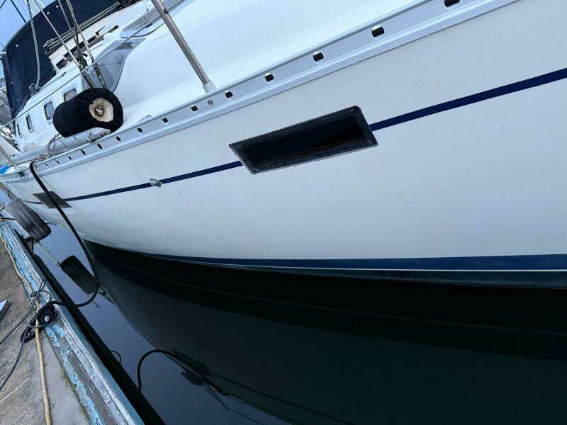 Wildflower 37ft Beneteau Yacht For Sale