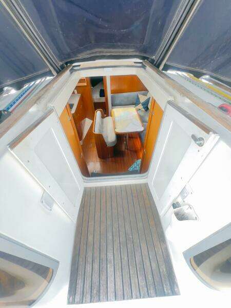 Wildflower 37ft Beneteau Yacht For Sale