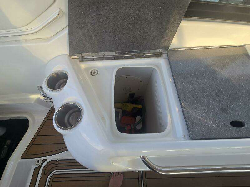 Fly Me 31ft Formula Yacht For Sale