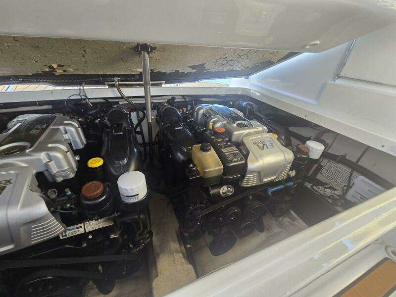 Fly Me 31ft Formula Yacht For Sale