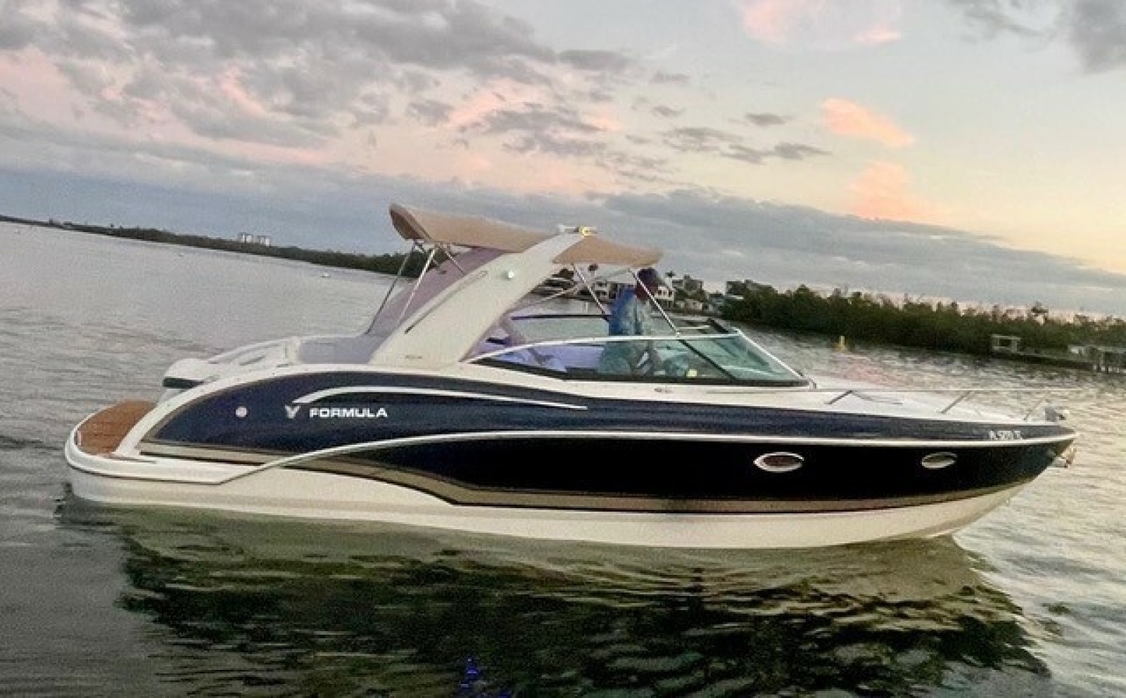 Fly Me 31ft Formula Yacht For Sale