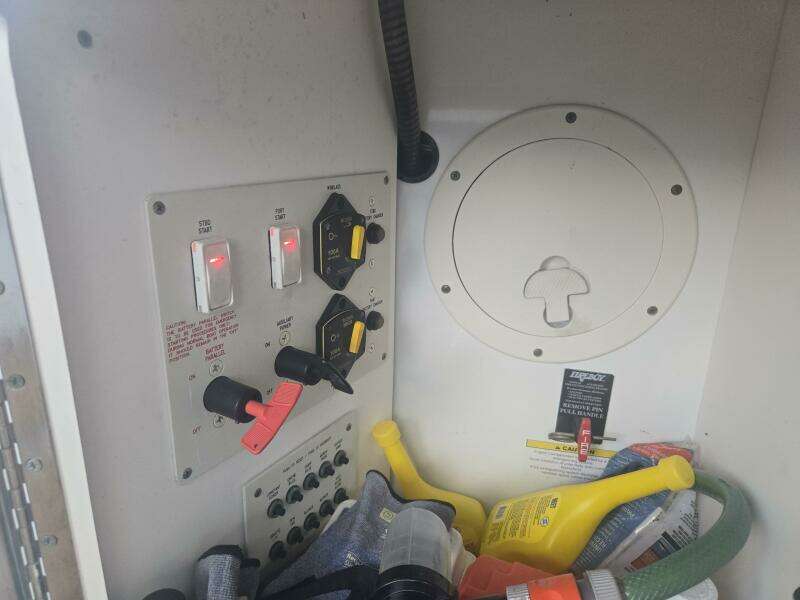 Fly Me 31ft Formula Yacht For Sale