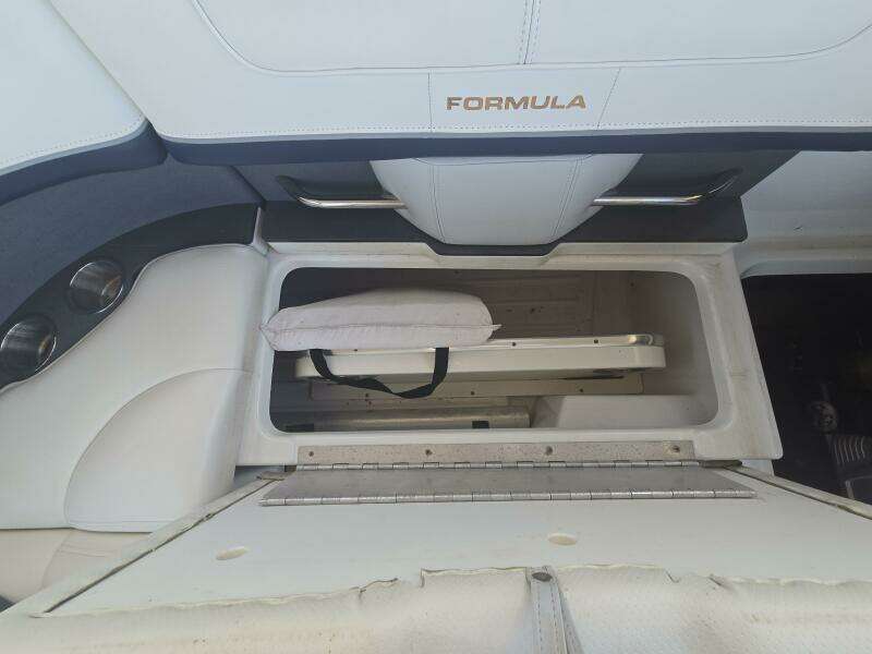 Fly Me 31ft Formula Yacht For Sale