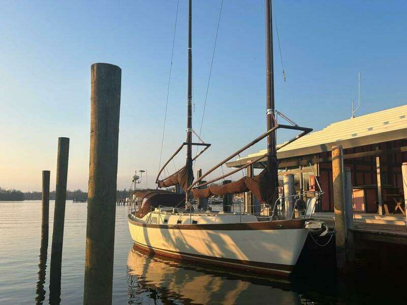 Dauntless 43ft Tanton Yacht For Sale