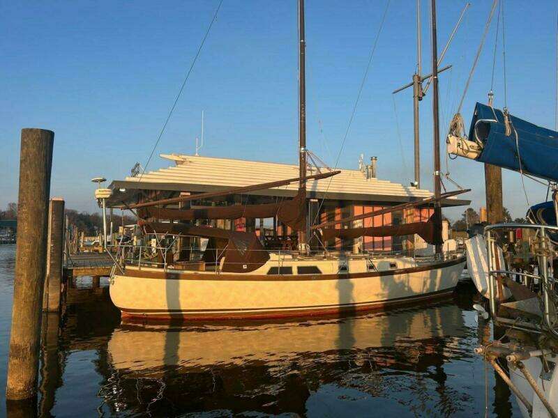 Dauntless 43ft Tanton Yacht For Sale