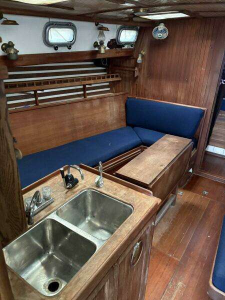 Dauntless 43ft Tanton Yacht For Sale