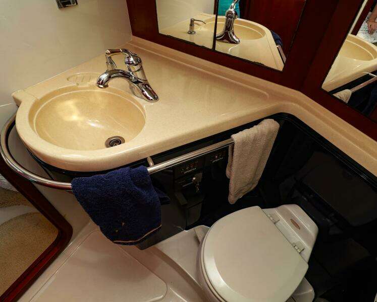 43ft Chris Craft Yacht For Sale