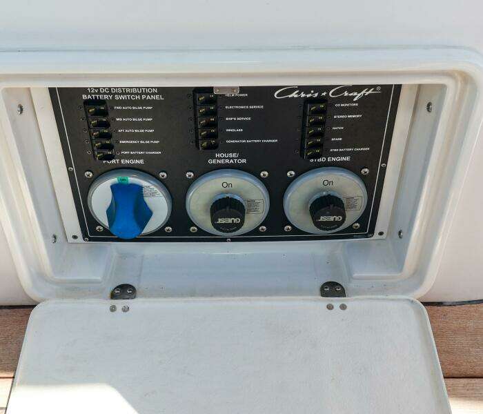 43ft Chris Craft Yacht For Sale