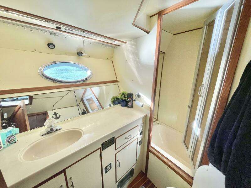 Hasta La Vista 48ft Symbol Yacht For Sale