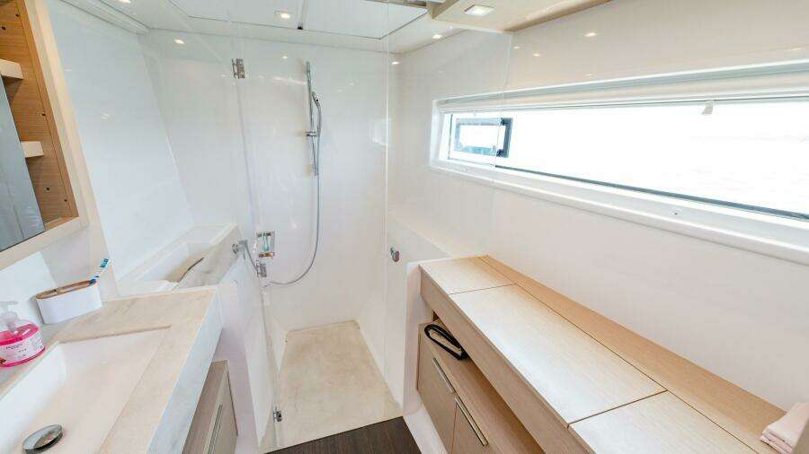 Lagoon 46 45ft Lagoon Yacht For Sale