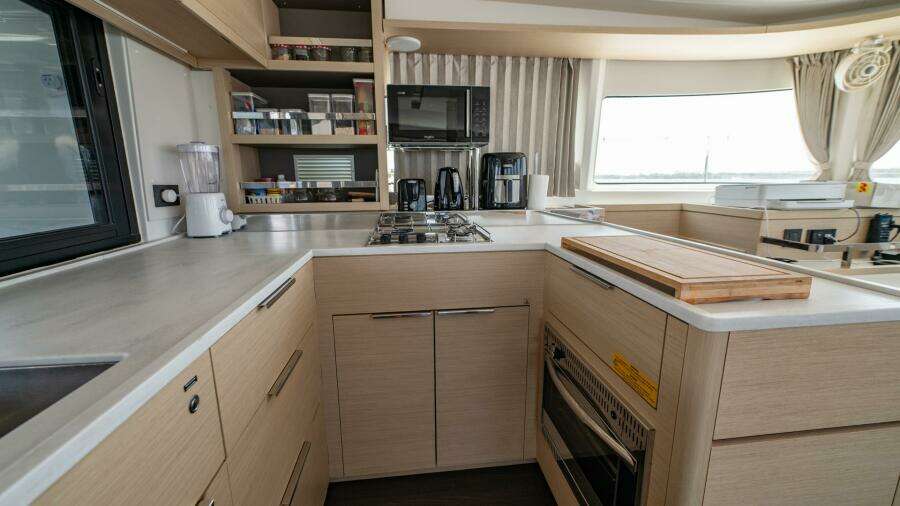 Lagoon 46 45ft Lagoon Yacht For Sale