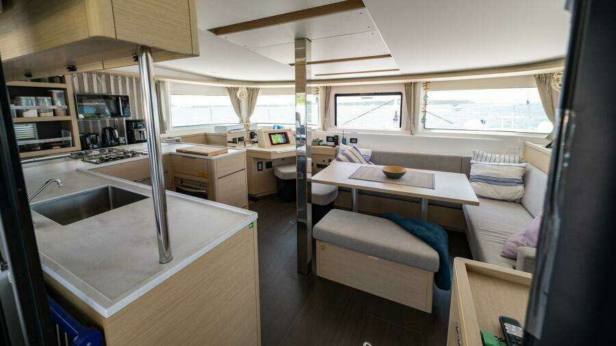 Lagoon 46 45ft Lagoon Yacht For Sale