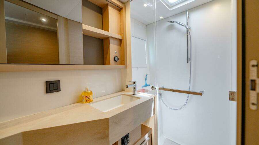 Lagoon 46 45ft Lagoon Yacht For Sale