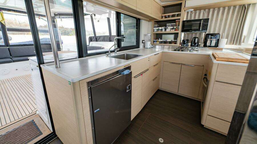 Lagoon 46 45ft Lagoon Yacht For Sale