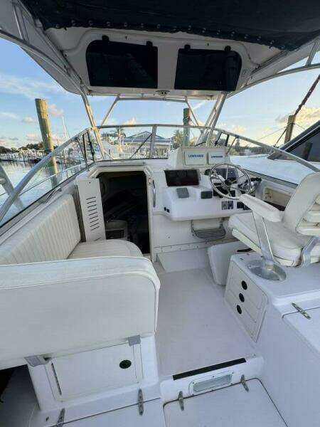 30ft Grady White Yacht For Sale
