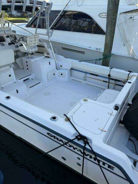 30ft Grady White Yacht For Sale