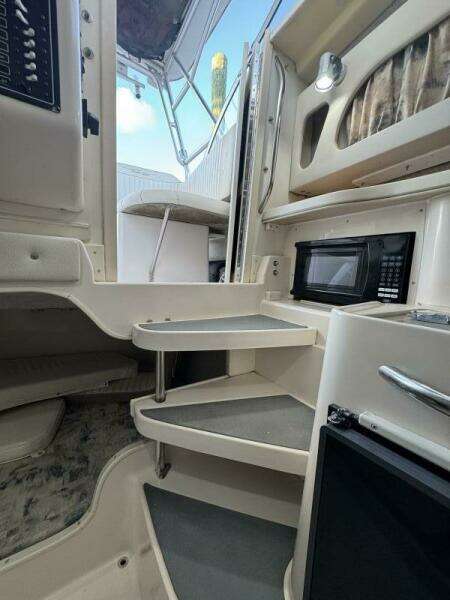 30ft Grady White Yacht For Sale