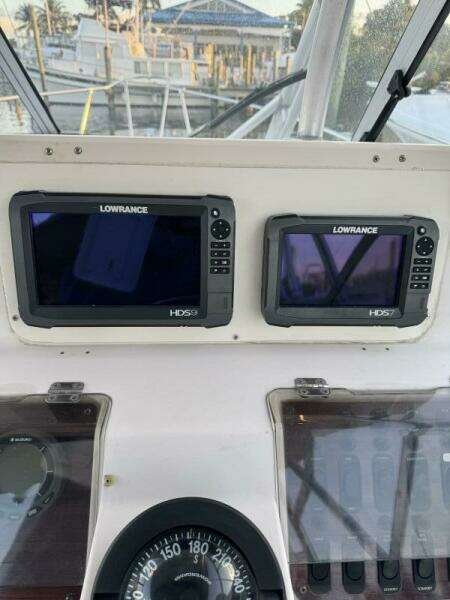 30ft Grady White Yacht For Sale