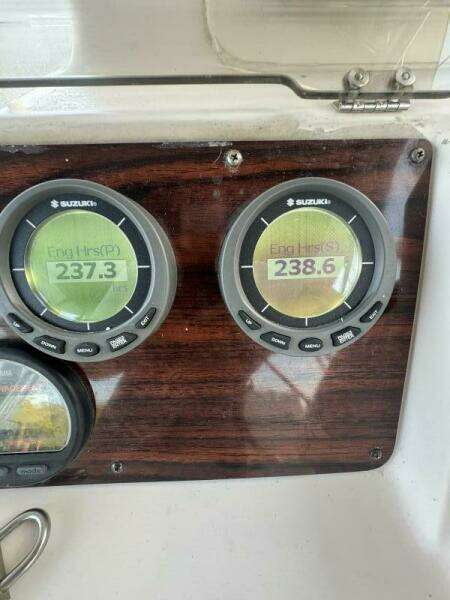 30ft Grady White Yacht For Sale