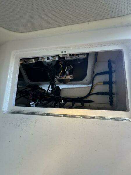 30ft Grady White Yacht For Sale