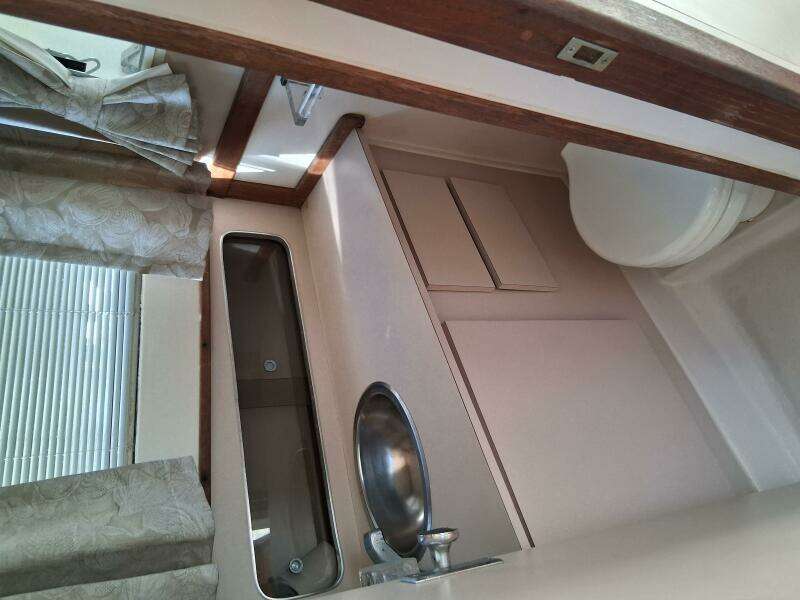 Odyssea 29ft Blackfin Yacht For Sale