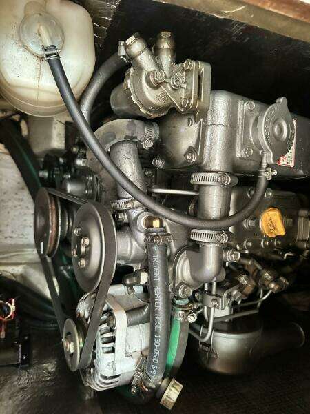 Just Enough 29ft Hunter Yacht For Sale