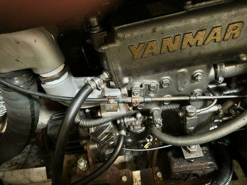 Just Enough 29ft Hunter Yacht For Sale