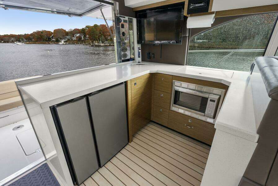 Abundance 45ft Cruisers Yachts Yacht For Sale