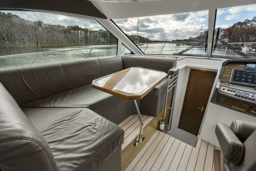 Abundance 45ft Cruisers Yachts Yacht For Sale