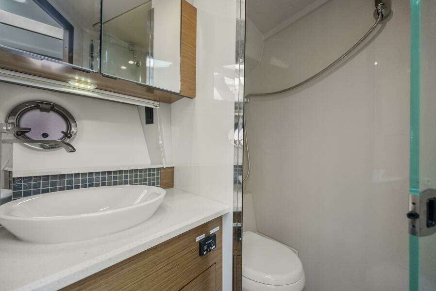 Abundance 45ft Cruisers Yachts Yacht For Sale