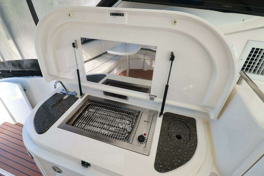 Nauti Buoy 52ft Cruisers Yacht For Sale