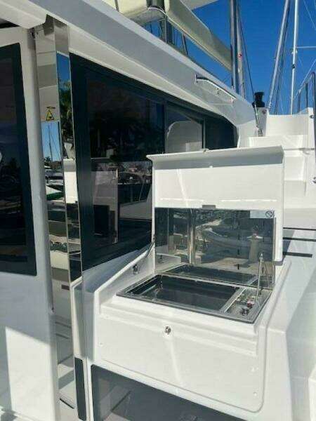 47ft Bali Yacht For Sale