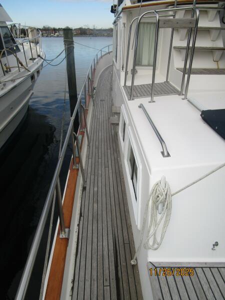 42' 1989 Grand Banks Classic