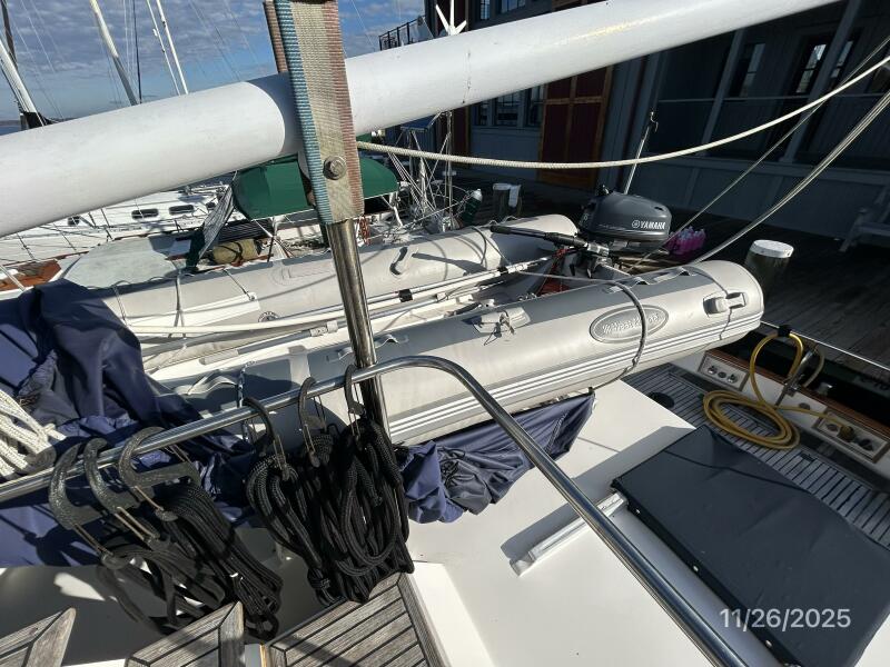 42' 1989 Grand Banks Classic