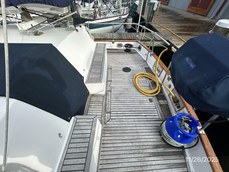 42' 1989 Grand Banks Classic