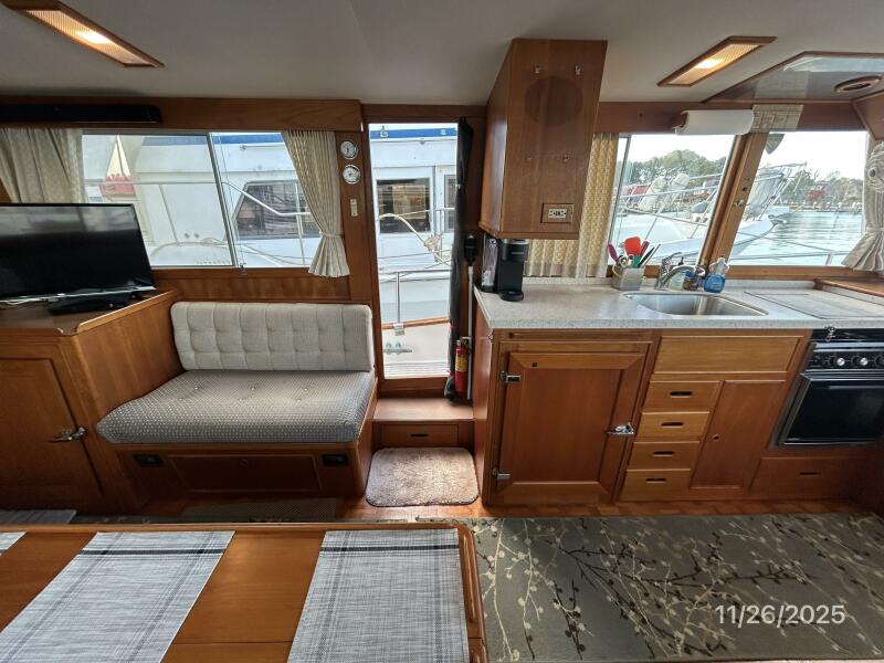 42' 1989 Grand Banks Classic