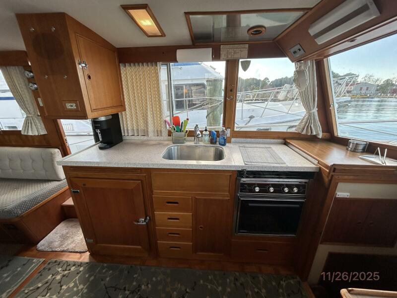 42' 1989 Grand Banks Classic