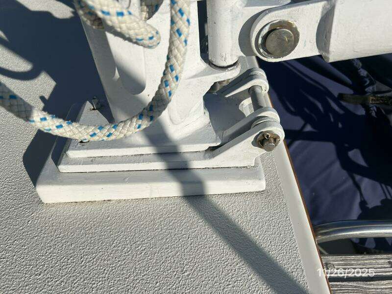42' Grand Banks mast base hinge